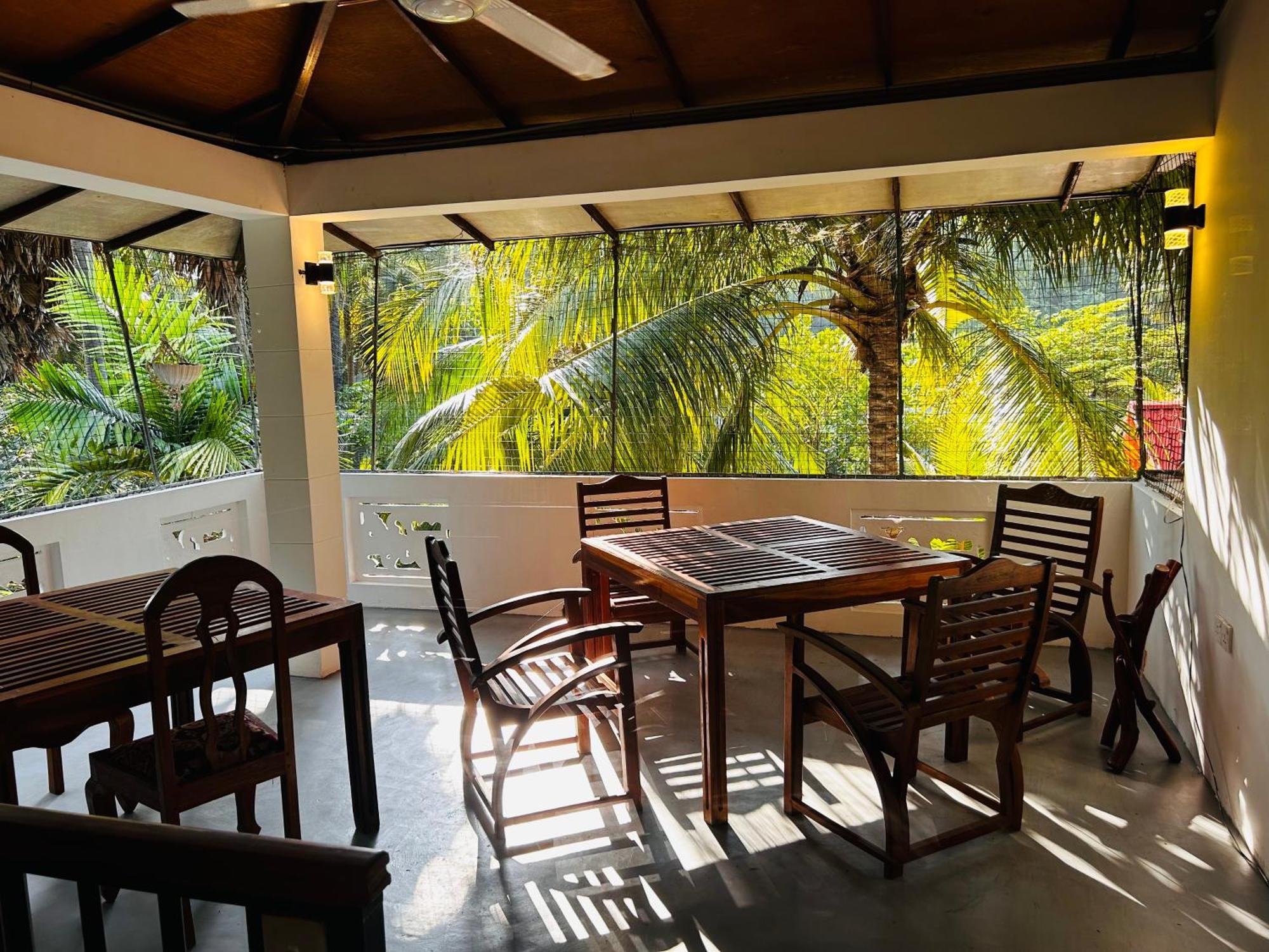 Pearl Bungalow Trincomalee Exterior photo