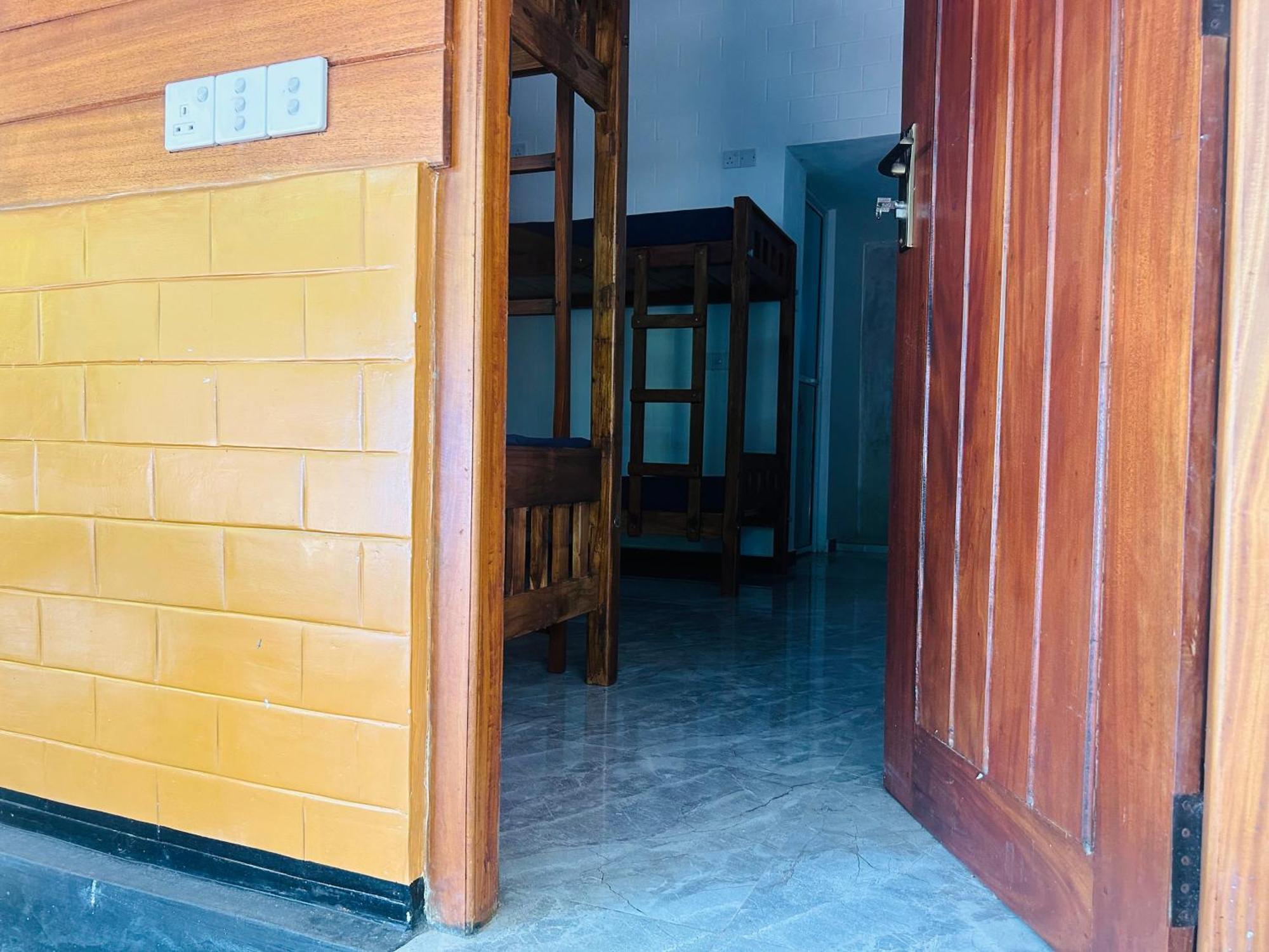 Pearl Bungalow Trincomalee Exterior photo